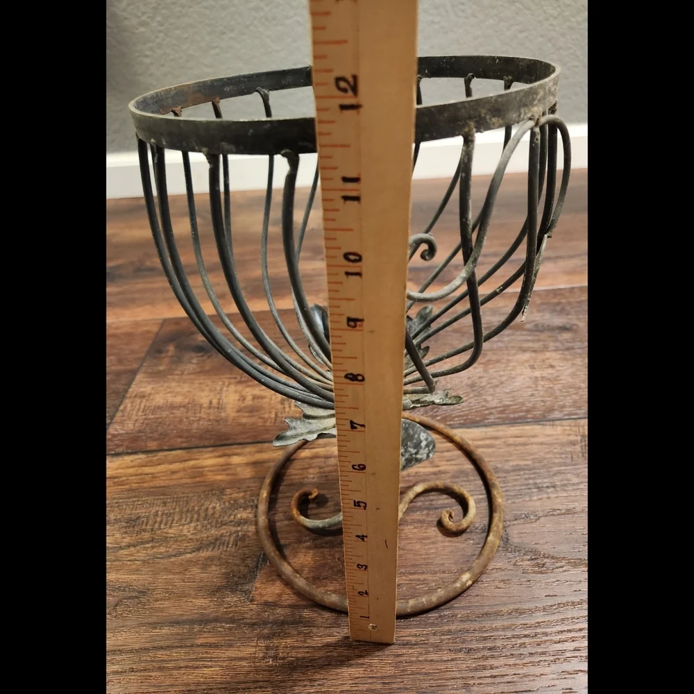 VTG Metal Plant Stand - Picture 13 of 14